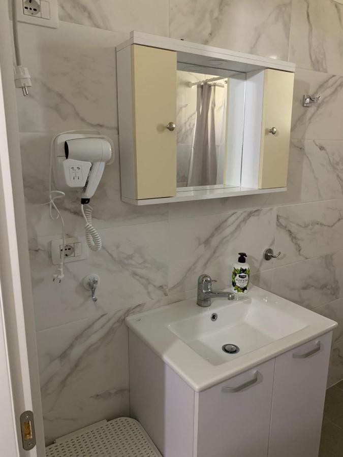 Vlora Central & Comfy Apartment Ngoại thất bức ảnh