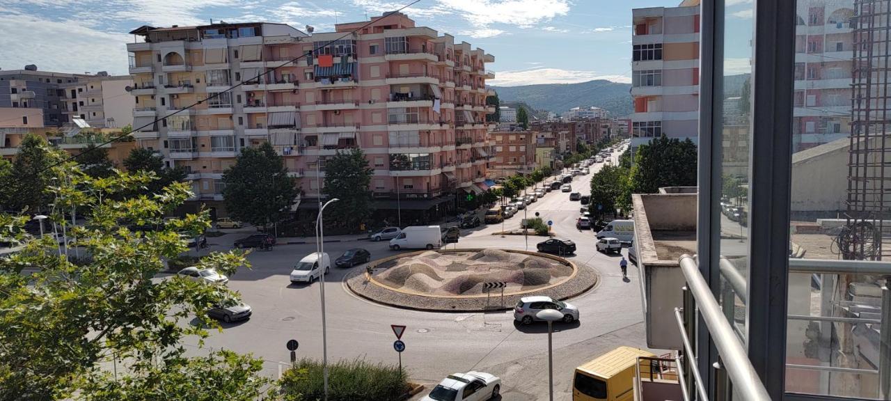 Vlora Central & Comfy Apartment Ngoại thất bức ảnh