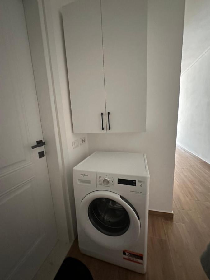 Vlora Central & Comfy Apartment Ngoại thất bức ảnh